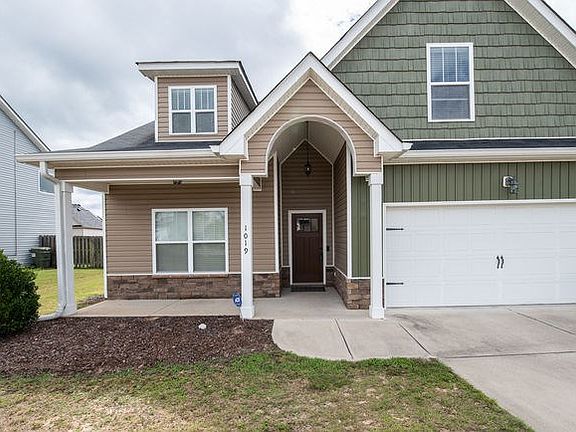 3rd image of 1019 Gentle Bend Ct