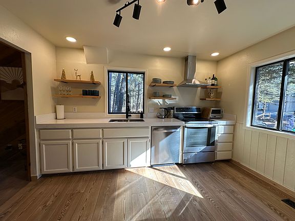 Newly remodeled kitchen with standard amenities