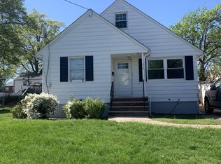 1219 E Blancke St, Linden, NJ 07036