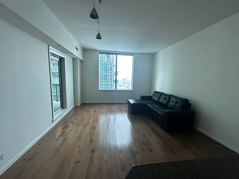 1410 1st St SE #2107 — Photo 4