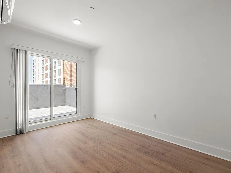 801 N Market St — Photo 9