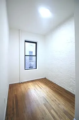 Rented by Akam Sales and Brokerage | media 12