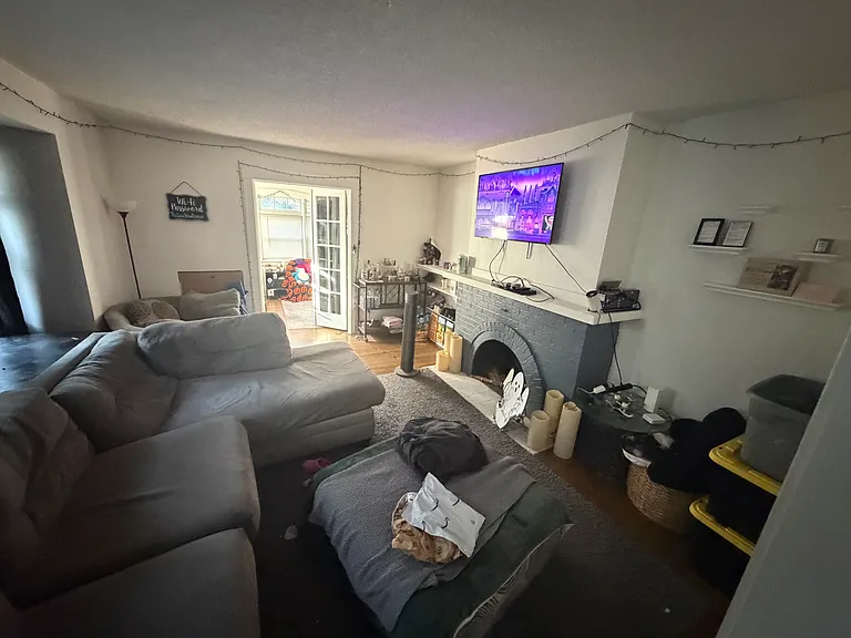 821 Harvard St #821 — Photo 2