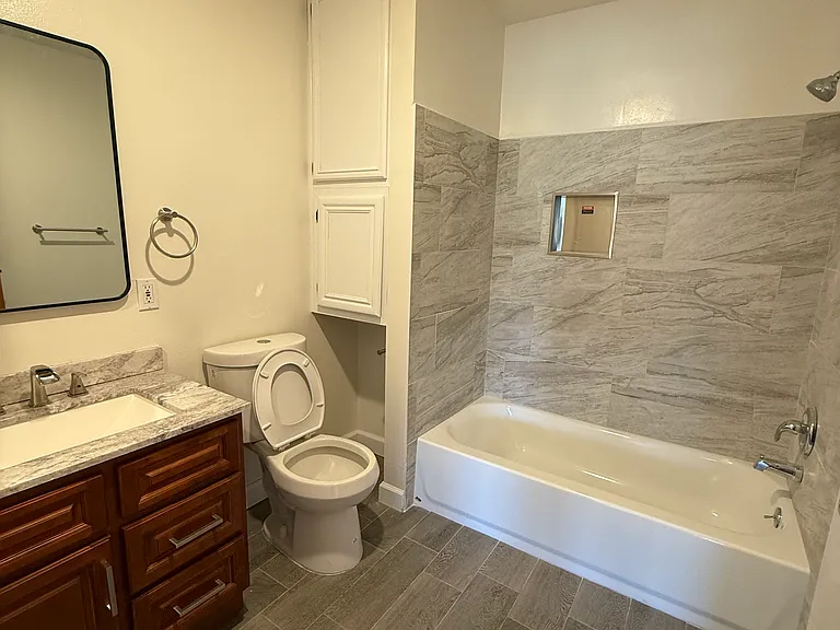 3160 Walnut Grove Ave #B — Photo 4