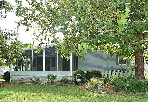 4th image of 2215 Pebble Beach Blvd