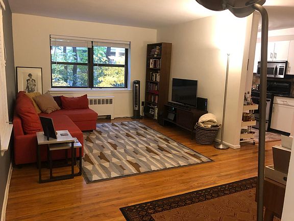 4th image of 130 Orient Way APT 2K