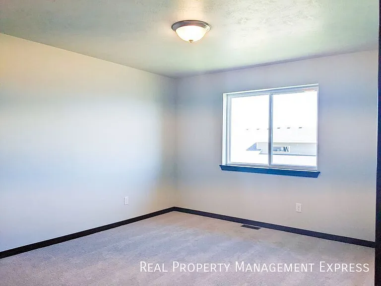 5414 S Dubuque Ave — Photo 10