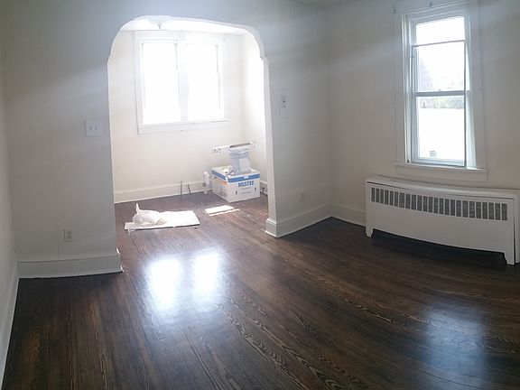 3rd image of 344 Washington St