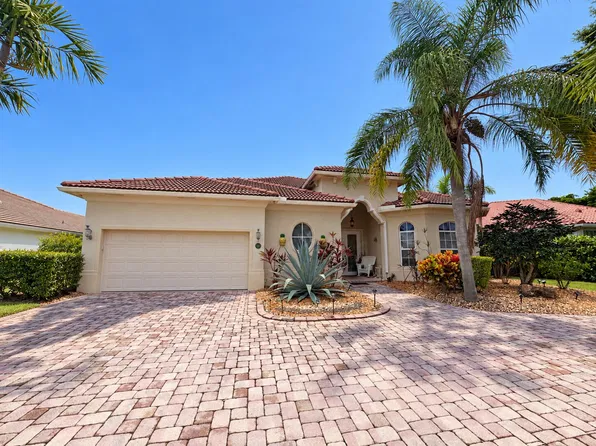 957 Greensward Ln, Delray Beach, FL 33445