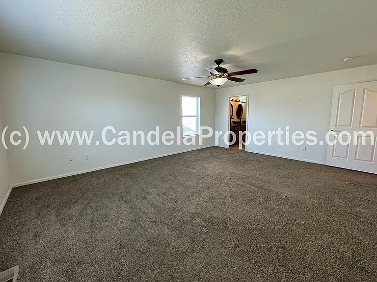 8008 Firecracker Trl — Photo 35
