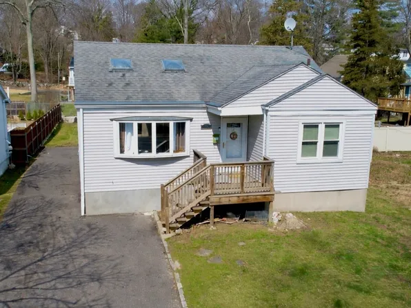 153 Oaklawn Avenue, Stamford, CT 06905