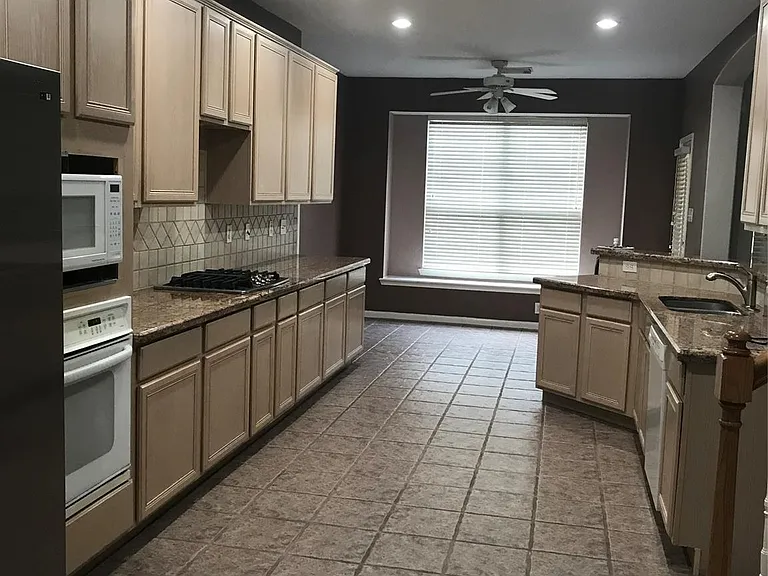18138 Delta Estates Ct — Photo 8