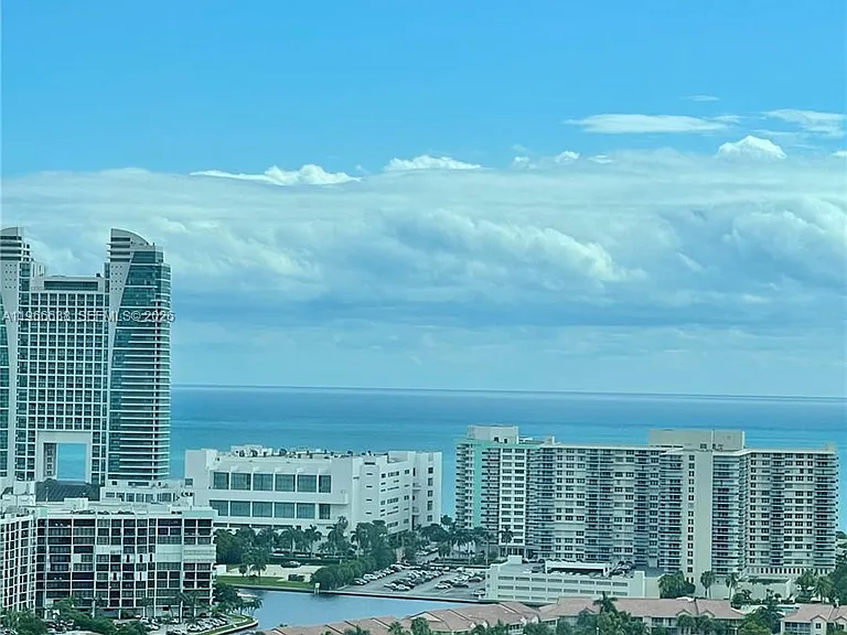 1755 Hallandale Beach Blvd #2505E — Photo 32