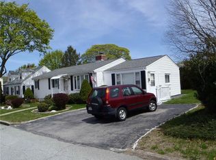 18 Garrison St, Cranston, RI 02920