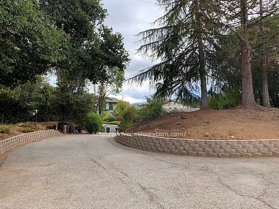 2nd image of 10384 Alpine Dr #0