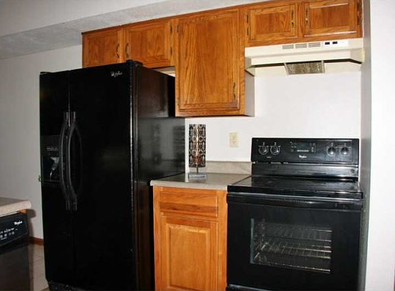 3rd image of 4802 Stansbury Ln