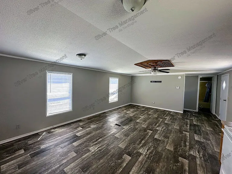 266 Lark Meadow Dr #B — Photo 8
