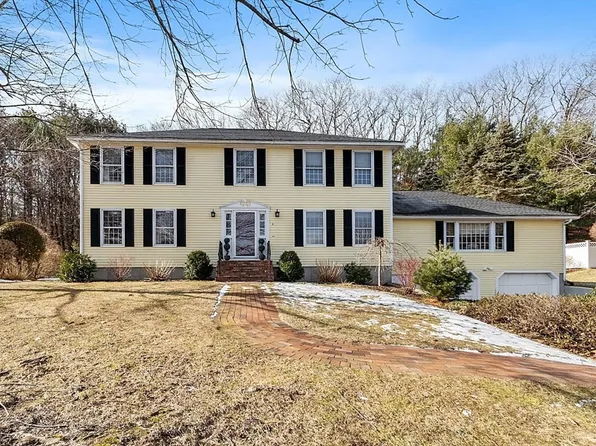 4 Nicoll Dr, Andover, MA 01810