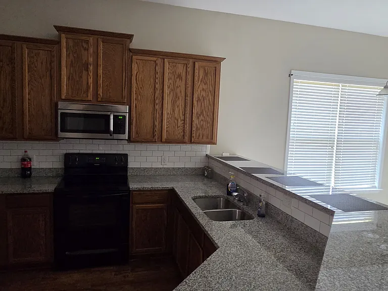 745 Ivy Brook Way — Photo 5