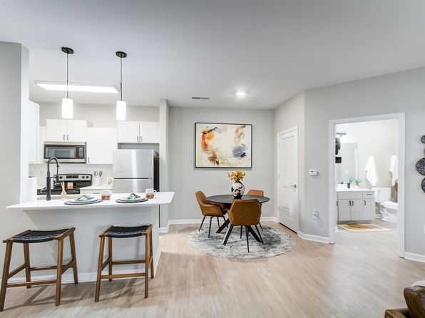 4057 Mooncoin Way #19-206