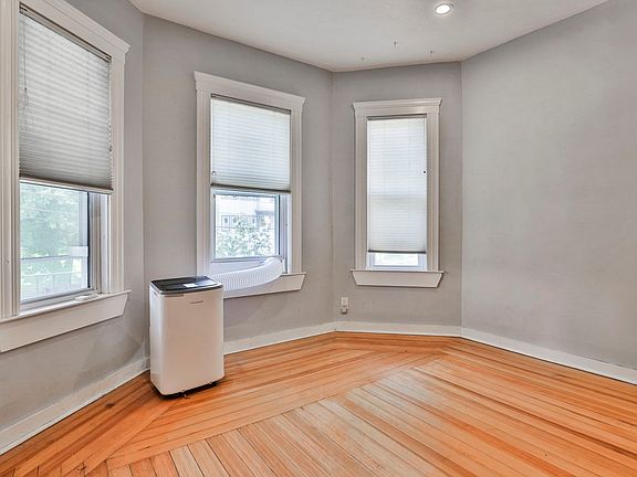 4th image of 238 Poplar St #2