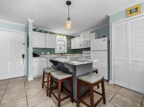 1330 Miracle Strip Pkwy SE APT 213, Fort Walton Beach, FL 32548