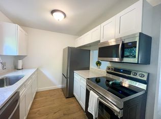 701 Dorset St #B2, South Burlington, VT 05403