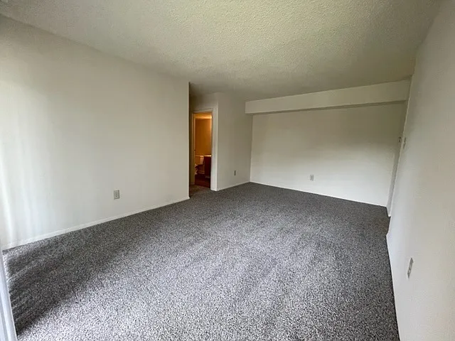 Autumn Ridge Apartments — Photo 62