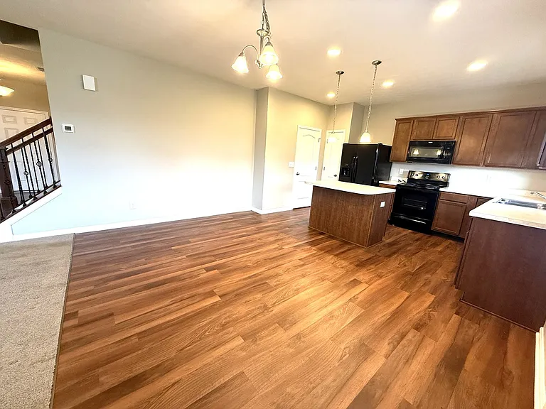 11727 Trottingham Cir — Photo 8