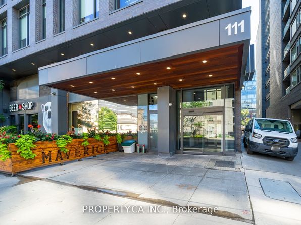 111 Bathurst St #1012-C01, Toronto, ON M5V 0M9