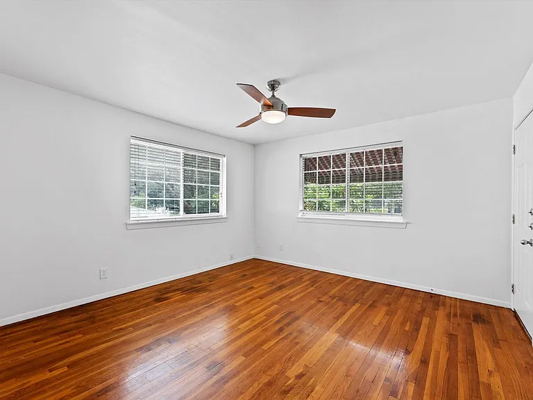 210 Emerson St #3 — Photo 3