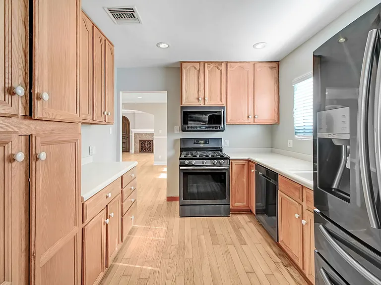 555 Avenue 64 — Photo 8