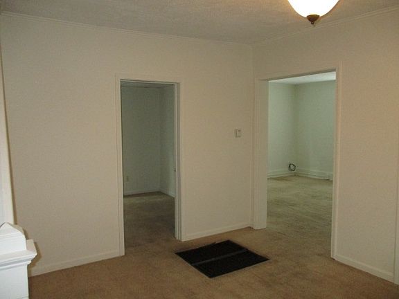 3rd image of 547 N West St