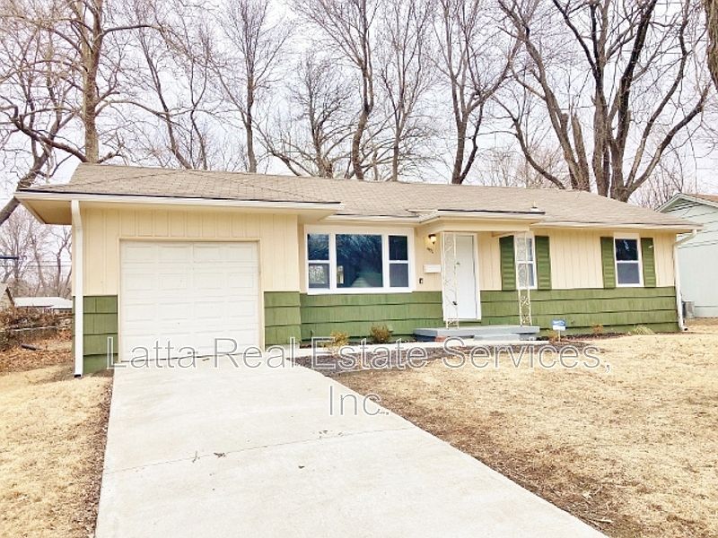 1st image of 4406 E 112th St