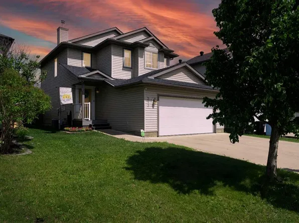 213 S Parry Cres, Wood Buffalo, AB T9K 2T5