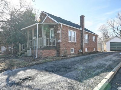 707 N Webster St, Taylorville, IL, 62568