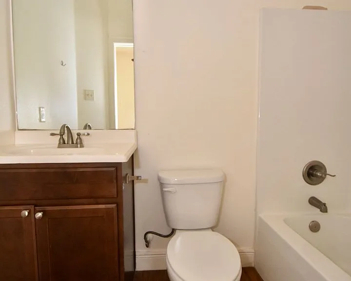 2408-2464 W Barnett Springs Ave — Photo 13
