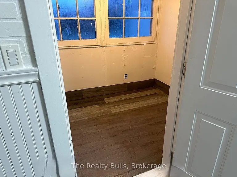 18 Forks Rd E — Photo 11