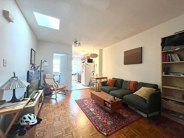 72 Hart Street — Photo 4