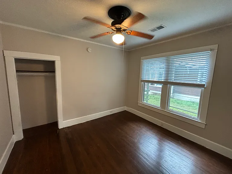 402 W Mobile St — Photo 6