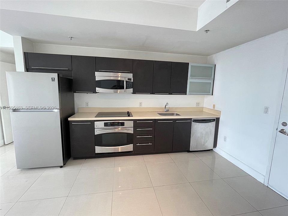 1st image of 90 SW 3rd St APT 1809