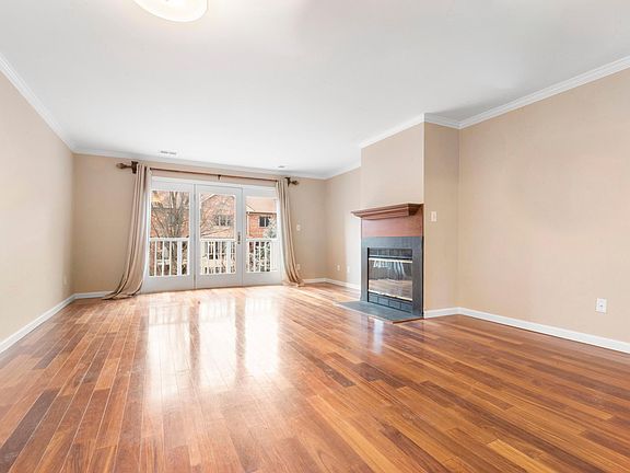 3rd image of 55 Mews Ln #1