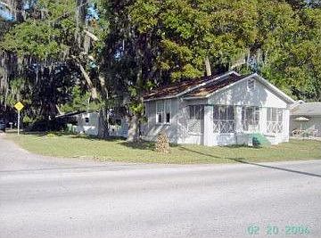 1st image of 707 S Lone Oak Dr