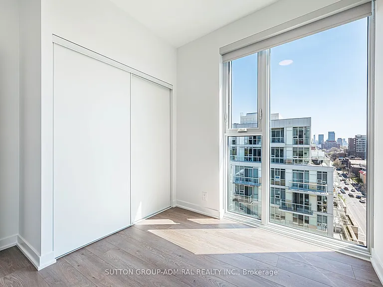 1660 Bloor St W #803 — Photo 26
