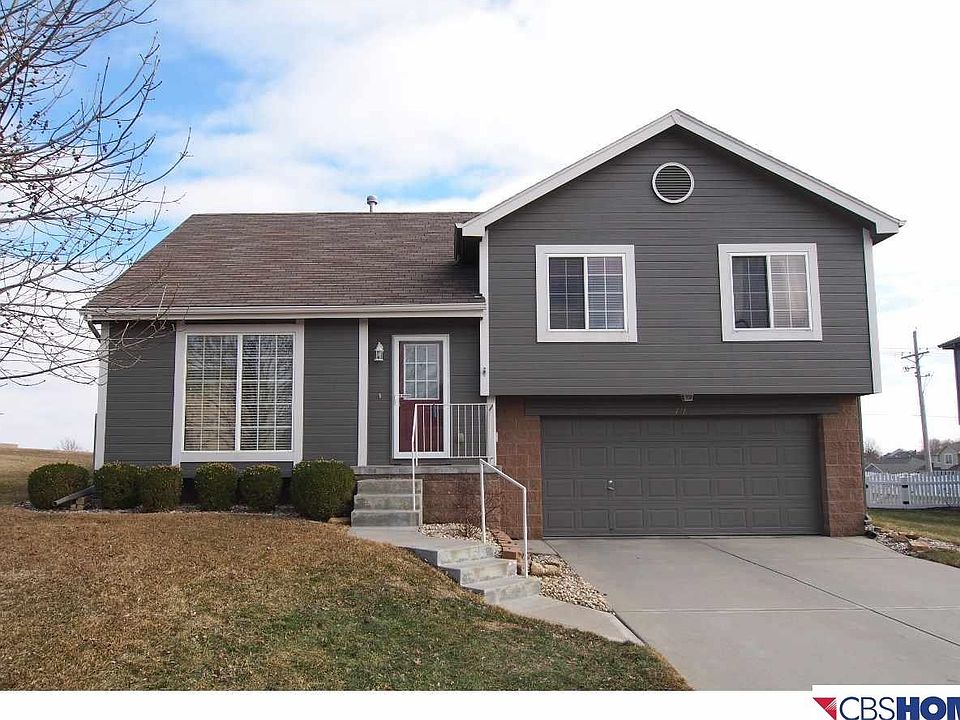 1st image of 1713 Eastview Dr