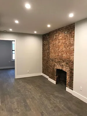 Rented by Flatiron Real Estate Advisors LLC | media 17