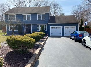 24 Tara Dr, Matawan, NJ 07747
