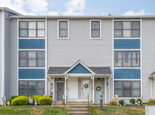 24 Heritage Ln #1A, Hamburg, NJ 07419