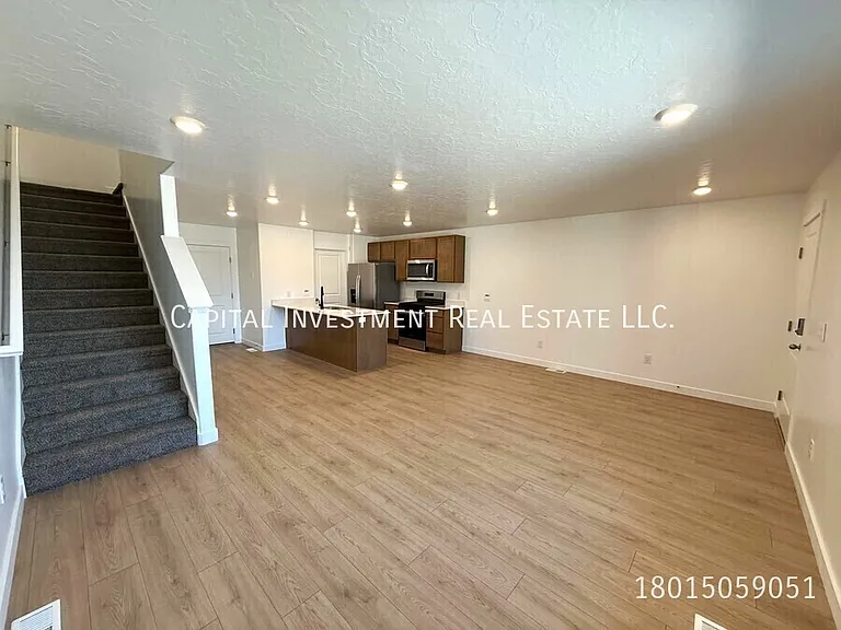 4347 N 325 E — Photo 3