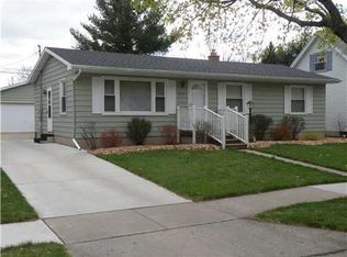 5247 Sunrose Ave, Lansing, MI 48911